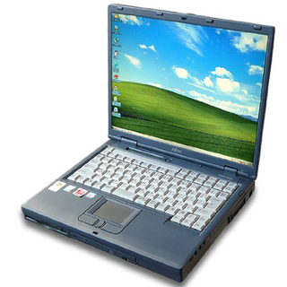 FMV-LIFEBOOK FMV-7000NA5 (富士通) 